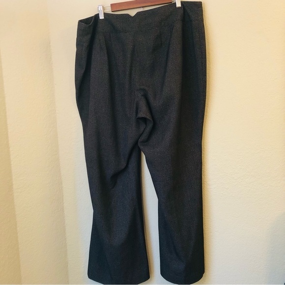 Lane Bryant Gray Glenn Plaid Print Wide Leg Pants with Flaws CS11071851 - Picture 2 of 11